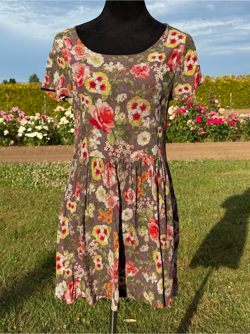 Sam & Lavi Anthropologie Floral Fit Flare Mini Dress 8p Scoop Neck Romantic